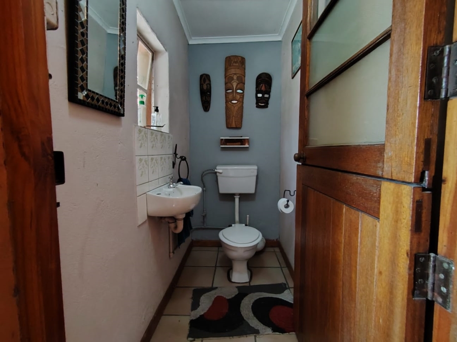 5 Bedroom Property for Sale in Glenlilly Western Cape